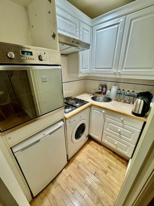 Victoria - 1 Bedroom Appartment 4 People 런던 외부 사진