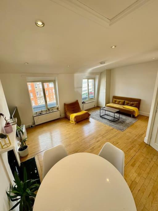 Victoria - 1 Bedroom Appartment 4 People 런던 외부 사진